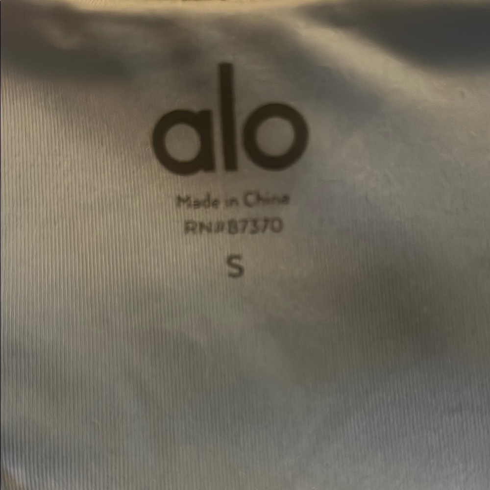 Alo Yoga Baby Blue Racerback Scoop Neck Sweatshirt Bra S Like New - Picture 4 of 5
